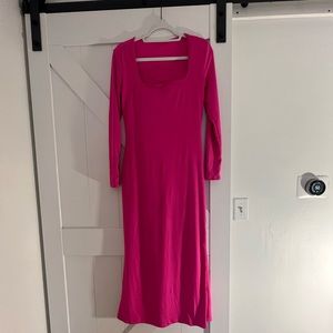 Sliming pink maxi dress